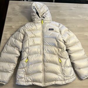 Girls Patagonia Hi-Loft Down Coat